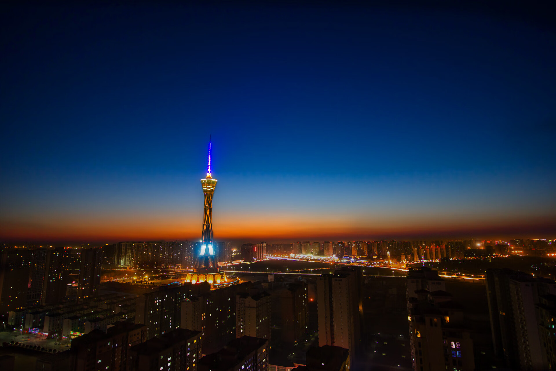 乐鱼体育iOS版-大比分逆转第四节关键战术深度剖析，大比分落败